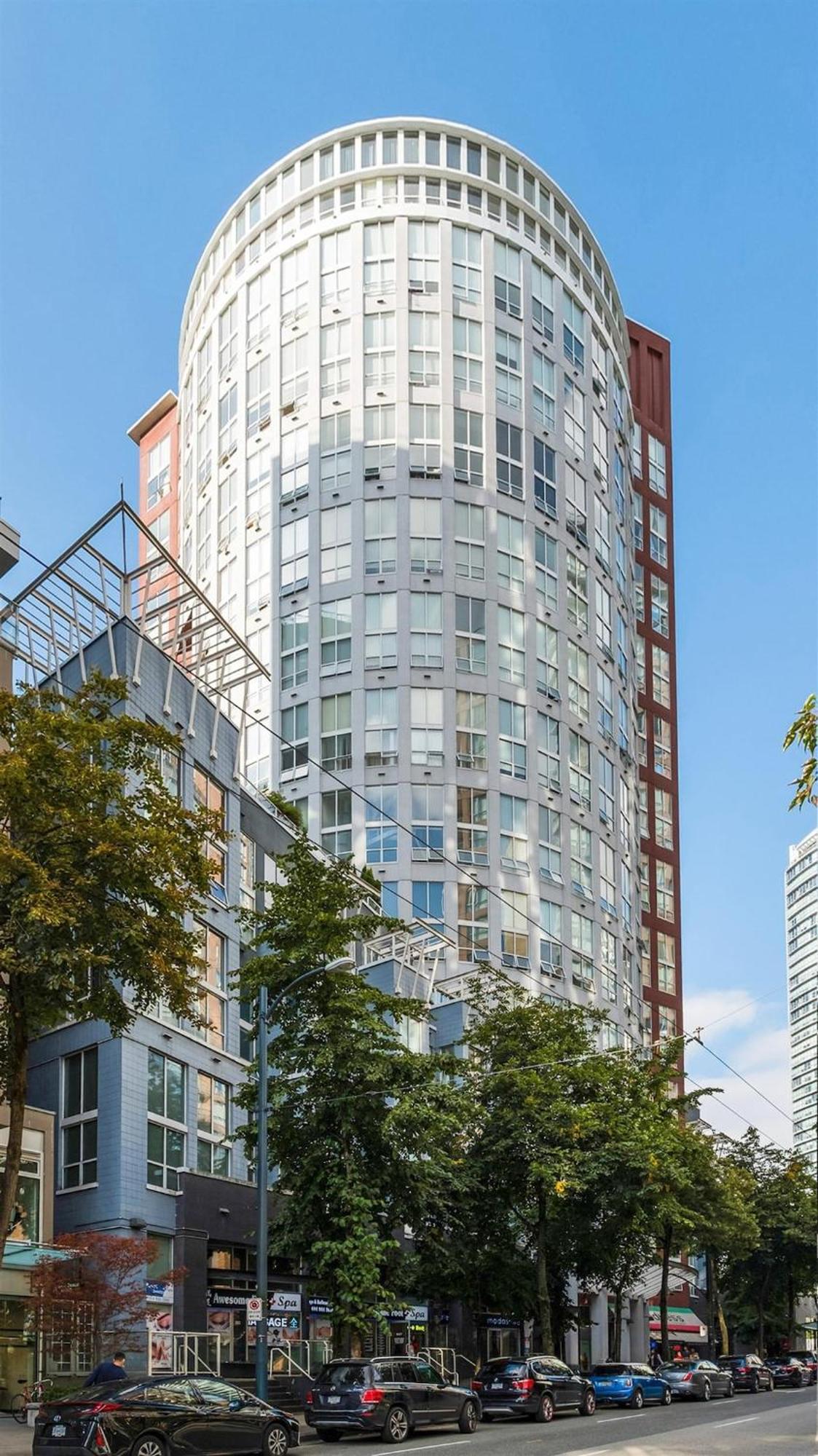 Two-Story Loft Downtown Vancouver Apartment Exterior photo